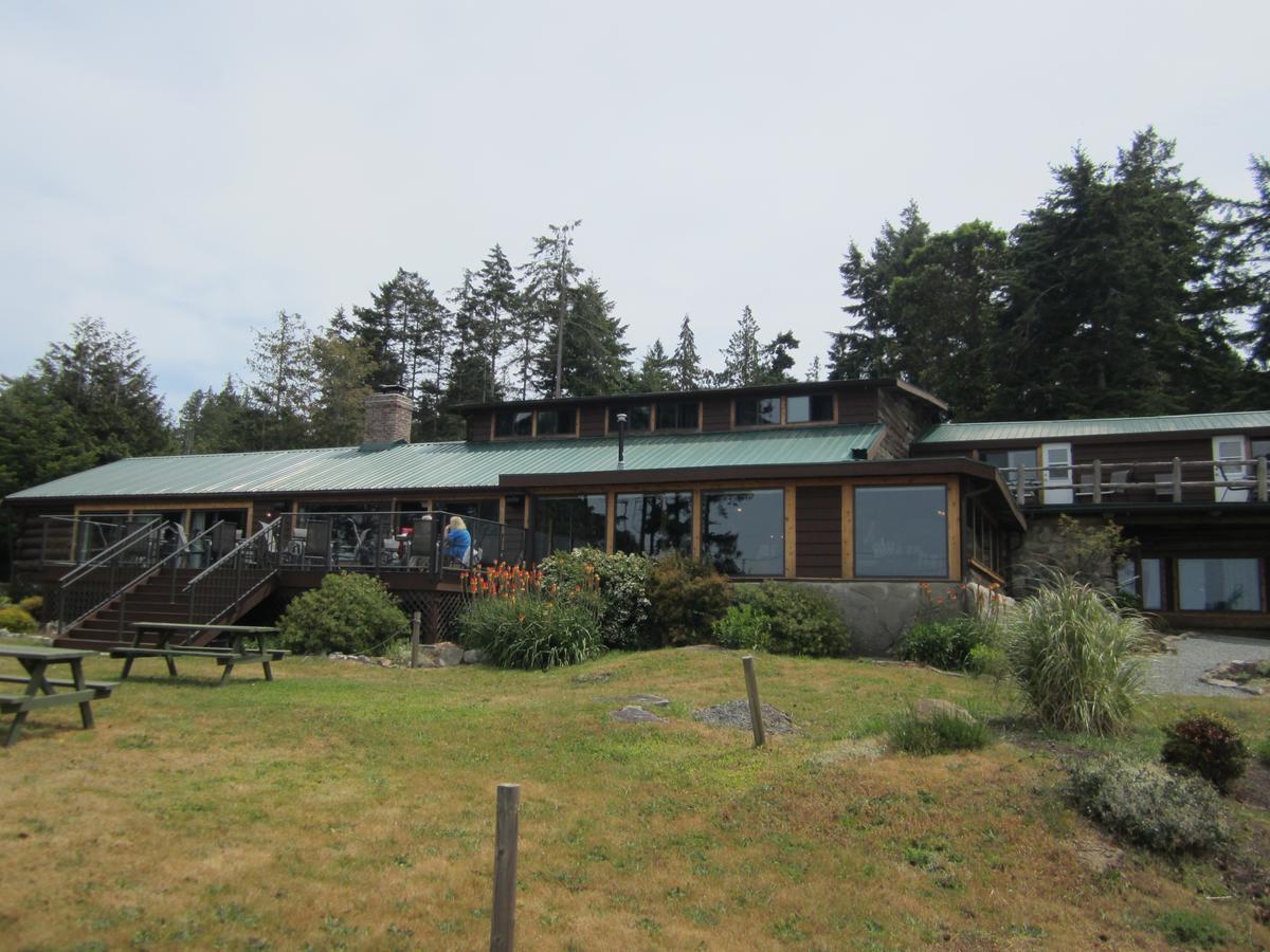 The Surf Lodge And Pub Gabriola Zewnętrze zdjęcie
